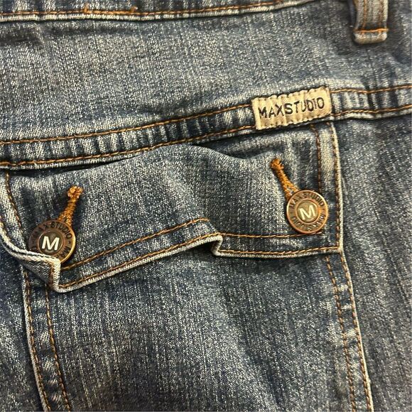 Max Studio Women's Ankle Jeans Size 12 Blue Dark Wash Cuffed Hem - Picture 13 of 15